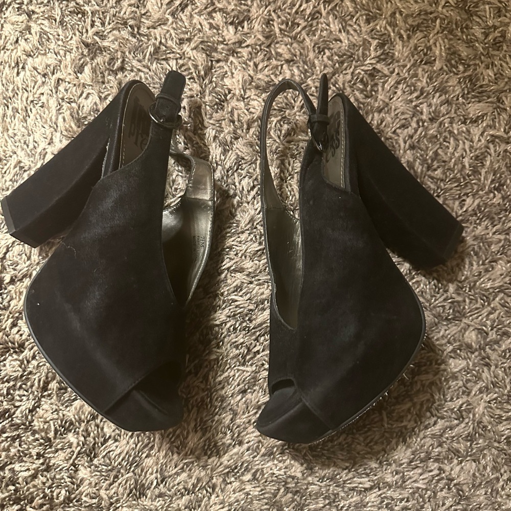 Free Press Black Suede Peep Toe Slingback Heels – Size 7.5 - Picture 4 of 5
